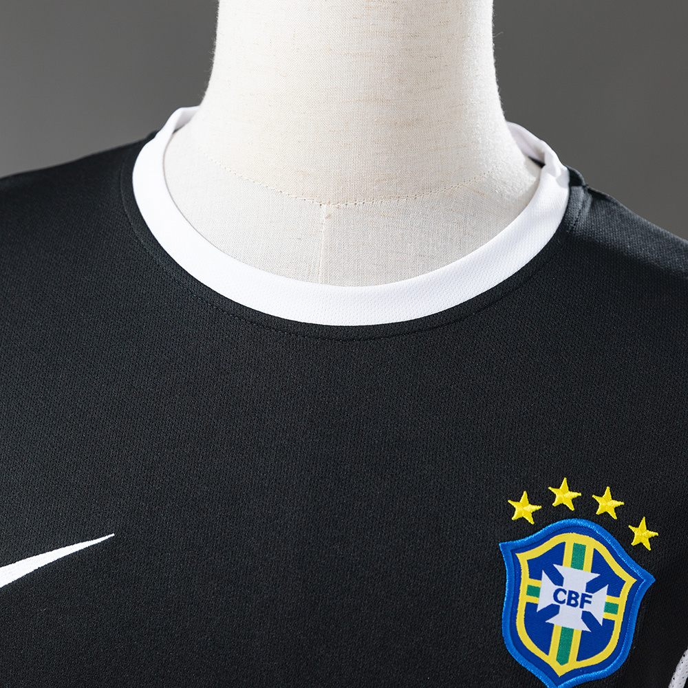 Brazil 2002 Goalkeeper Black Jersey – Replica Football Soccer Shirt – S–XXL