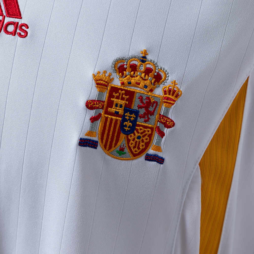 Spain 06/07 Away Retro Jersey – Replica Football Soccer Shirt – S–XXL