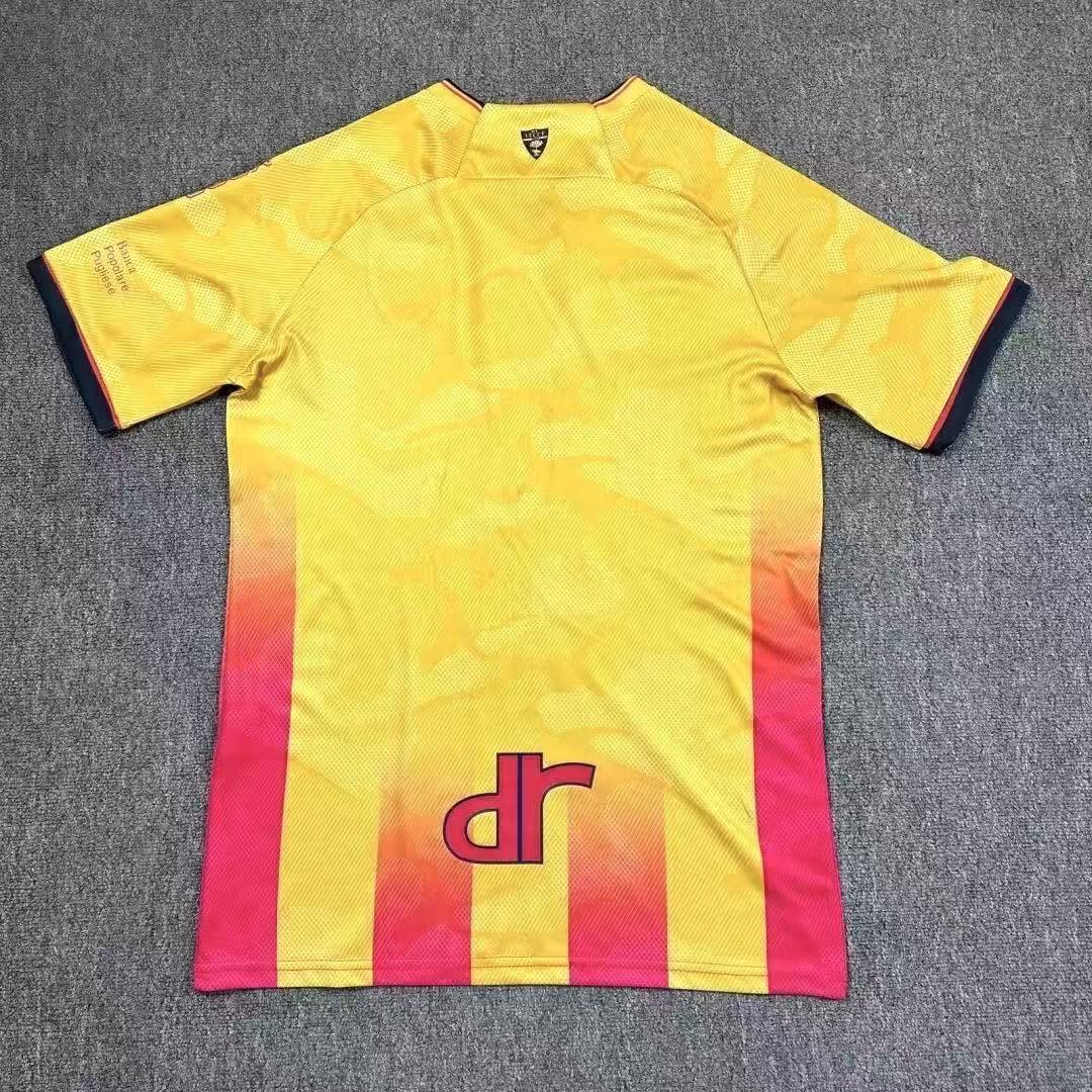 Lecce 2025/26 Home Jersey – Replica Football Soccer Shirt – S–2XL