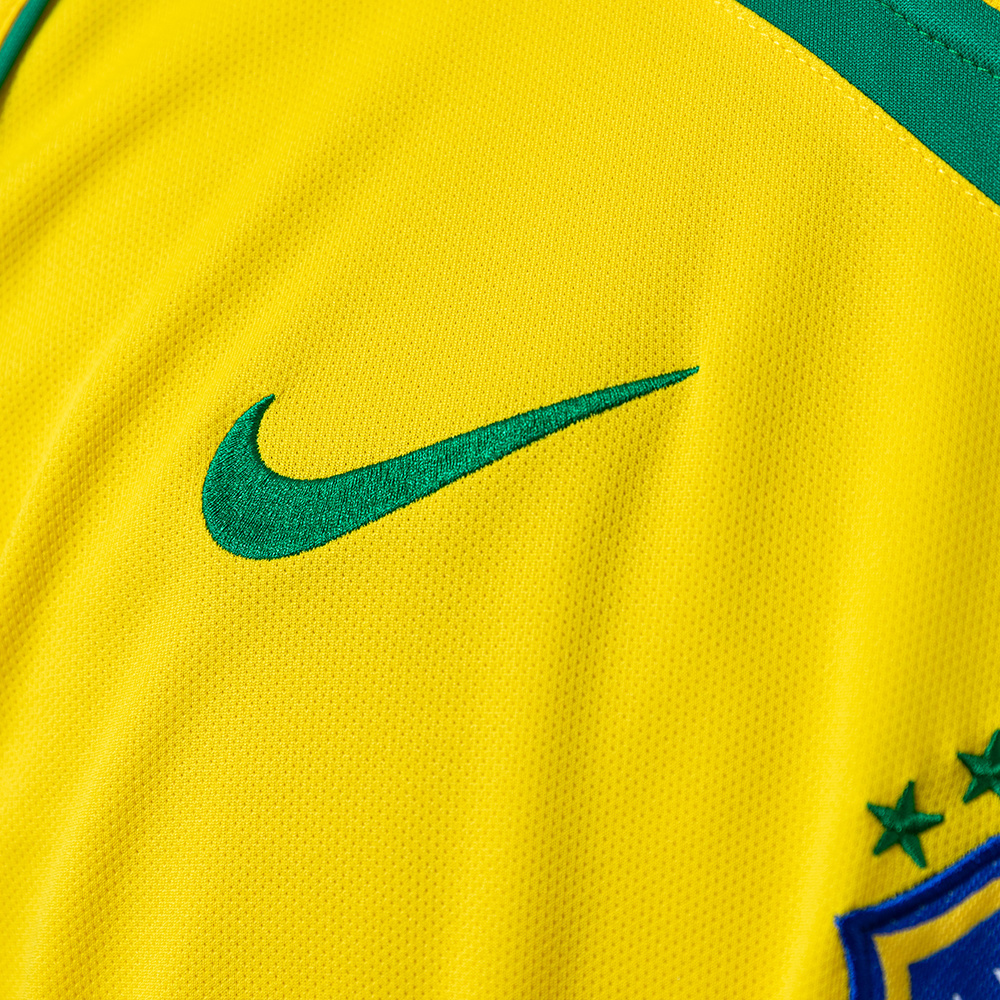 Brazil 2004 Home Retro Jersey – Replica Football Soccer Shirt – S–XXL