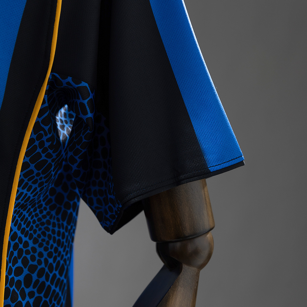 Inter Milan 2001/2002 Home Retro Jersey – Classic Replica Football Shirt – S–XXL