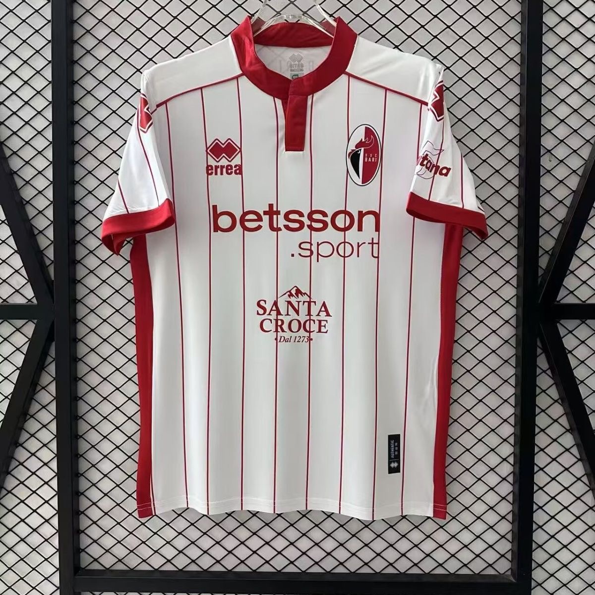 Bari home kit – 25/26 season