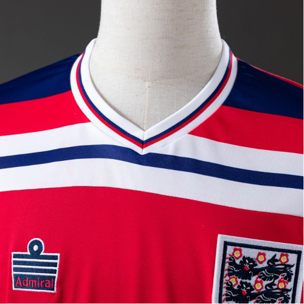 England 1982 Away Retro Jersey – Classic Football Shirt – S–XXL
