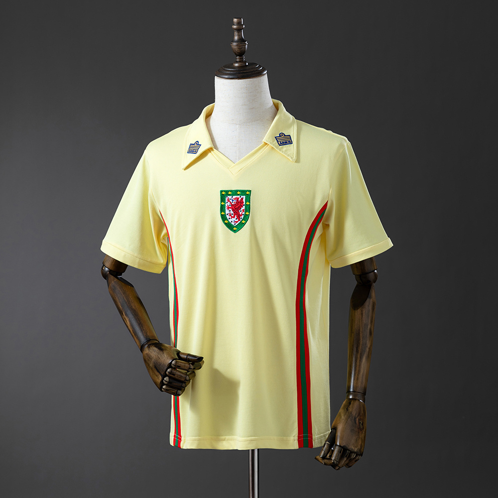 Wales 1976/79 Away Retro Jersey – Replica Football Soccer Shirt – S–XXL