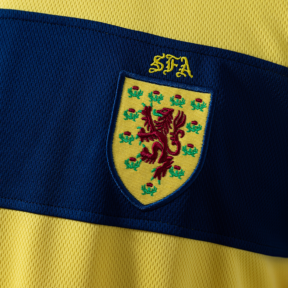 Scotland 2002 Away Retro Jersey – Vintage Replica Football Soccer Shirt – S–XXL