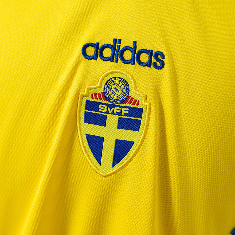 Sweden 1994 Home Retro Jersey – Vintage Replica Football Soccer Shirt – S–XXL