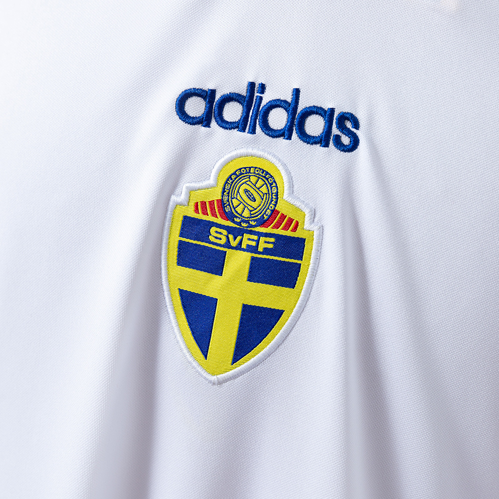 Sweden 1994 Away Retro Jersey – Vintage Replica Football Soccer Shirt – S–XXL