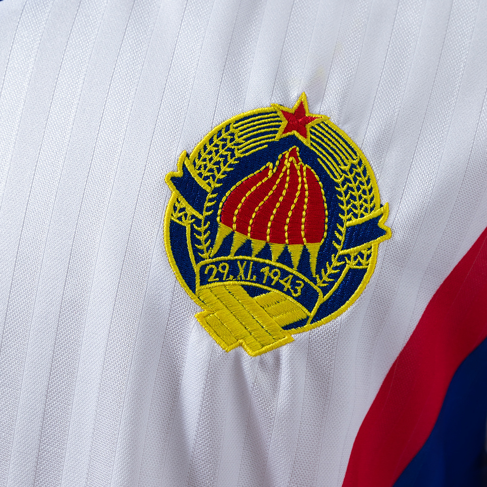 Yugoslavia 1990 Away Retro Jersey – Vintage Replica Football Soccer Shirt – S–XXL