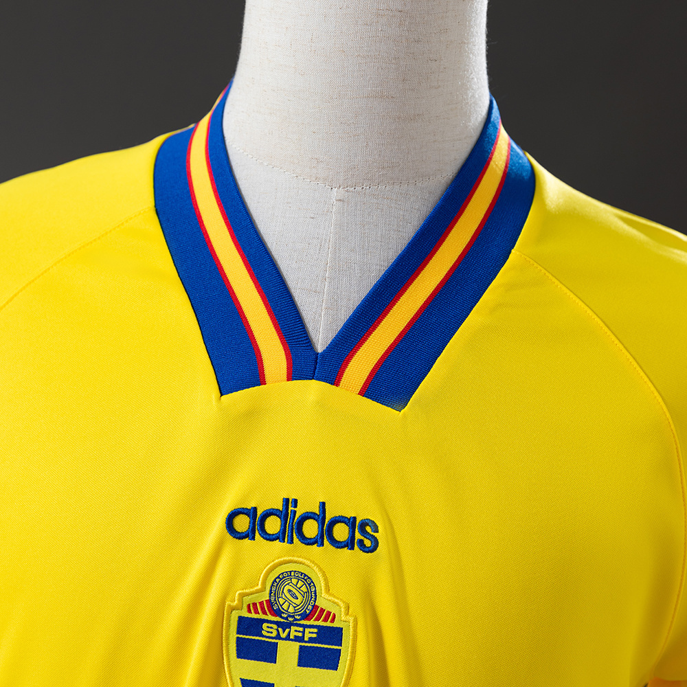 Sweden 1994 Home Retro Jersey – Vintage Replica Football Soccer Shirt – S–XXL