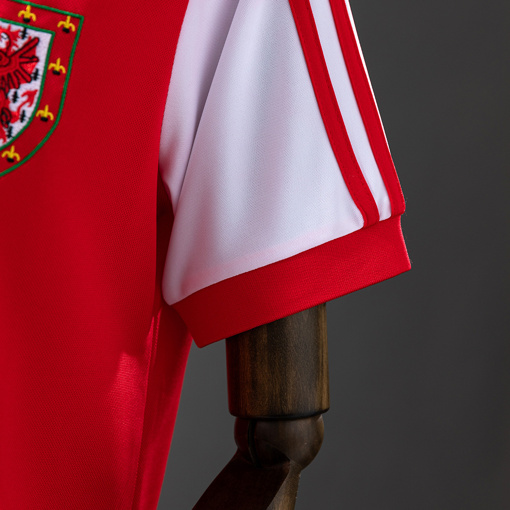 Wales 1982 Home Retro Jersey – Replica Football Soccer Shirt – S–XXL