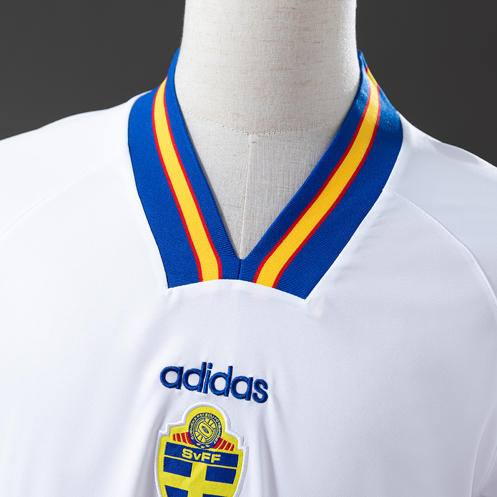 Sweden 1994 Away Retro Jersey – Vintage Replica Football Soccer Shirt – S–XXL