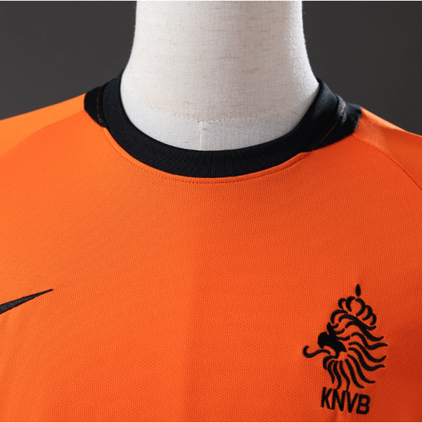 Netherlands 2002 Home Retro Jersey – Vintage Replica Football Soccer Shirt – S–XXL