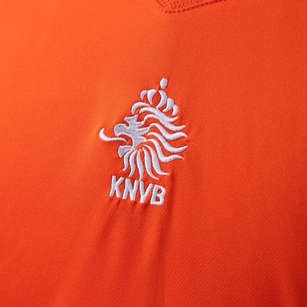 Netherlands 2004 Home Retro Jersey – Vintage Replica Football Soccer Shirt – S–XXL