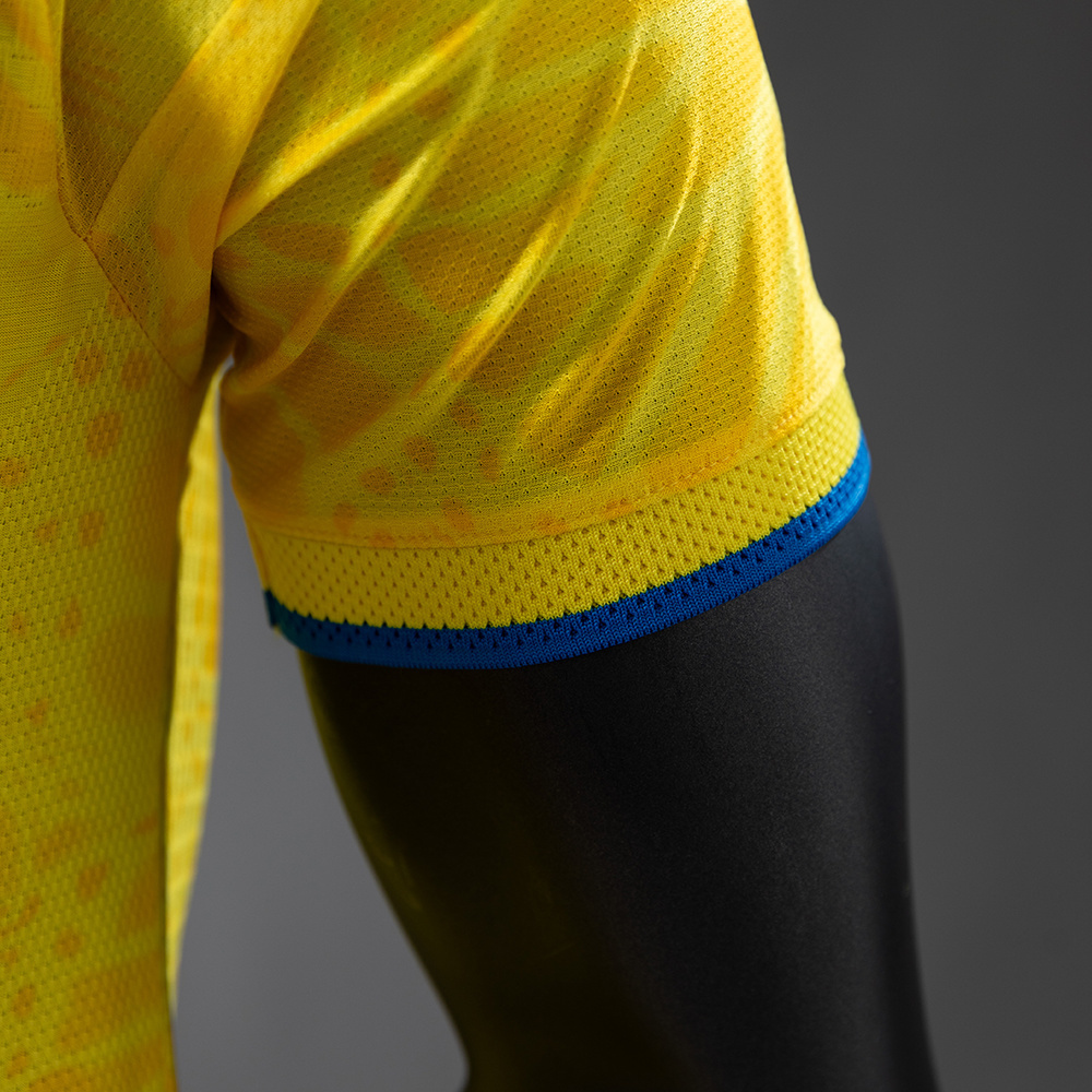 Colombia 2026 Home Player Version Jersey – Replica Football Soccer Shirt – S–4XL