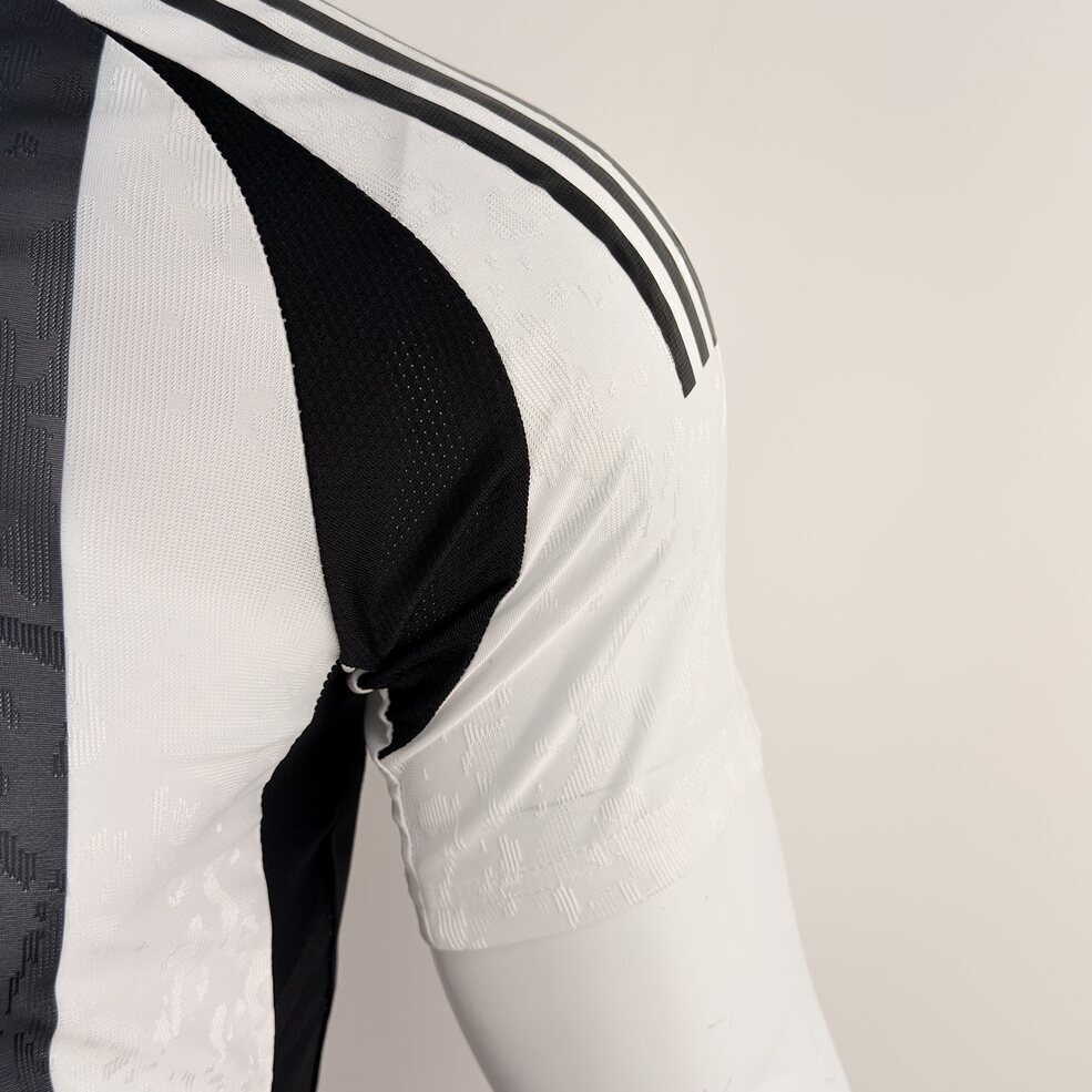 Juventus 2024/25 Home Player Version Jersey – Replica Football Shirt – S–3XL