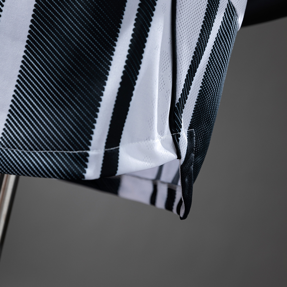 Juventus 25/26 Home Player Version Jersey – Replica Football Shirt – S-3XL