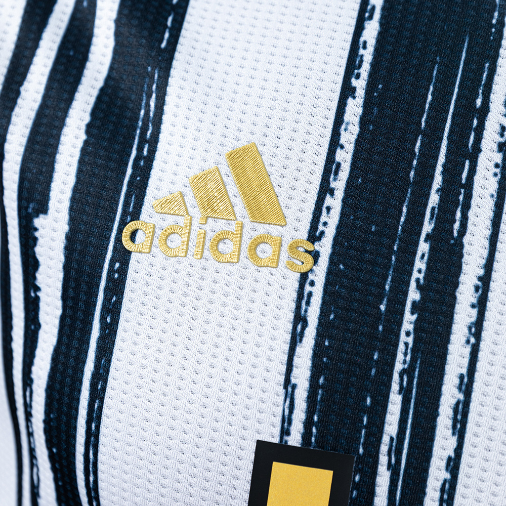 Juventus 2020/21 Home Player Version Retro Jersey – Replica Football Shirt – S–3XL