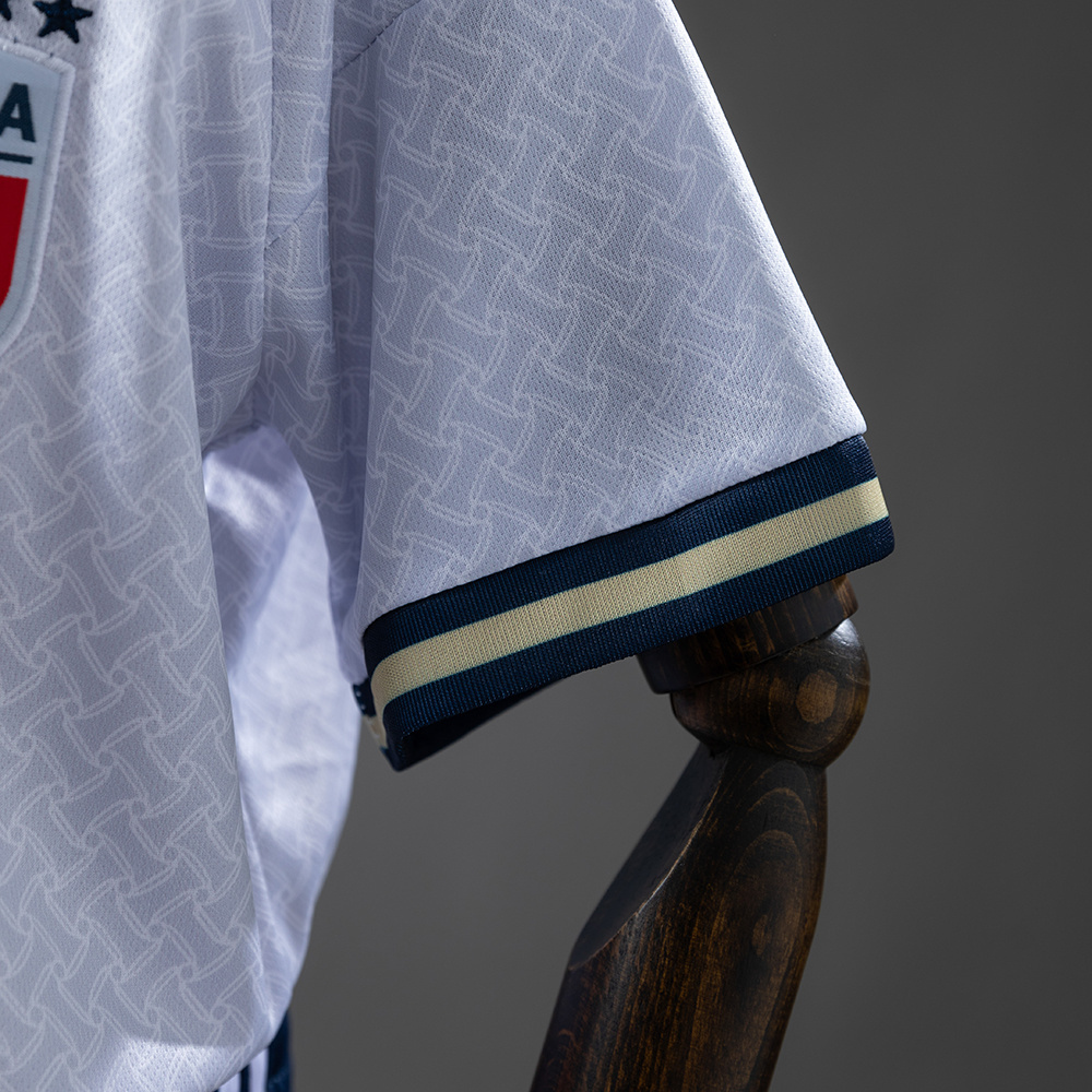 Italy 2026 Away Kids Kit Jersey – Replica Football Soccer Set – Size 16–28