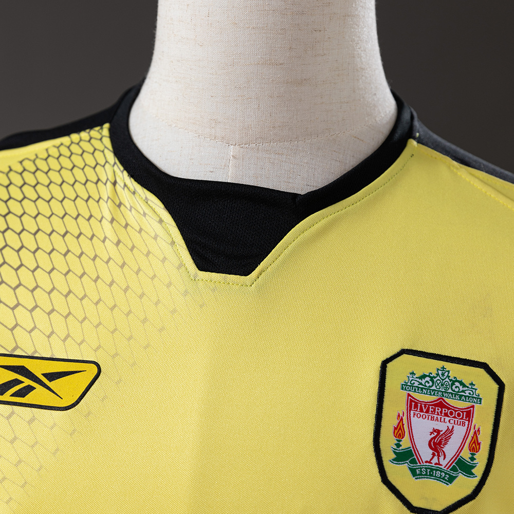 Liverpool 2004/05 Away Retro Jersey – Replica Football Shirt – S-XXL