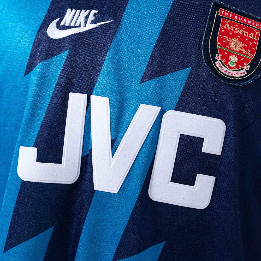 Arsenal 1995/96 Away Long Sleeve Retro Jersey – Replica Football Shirt – S-XXL