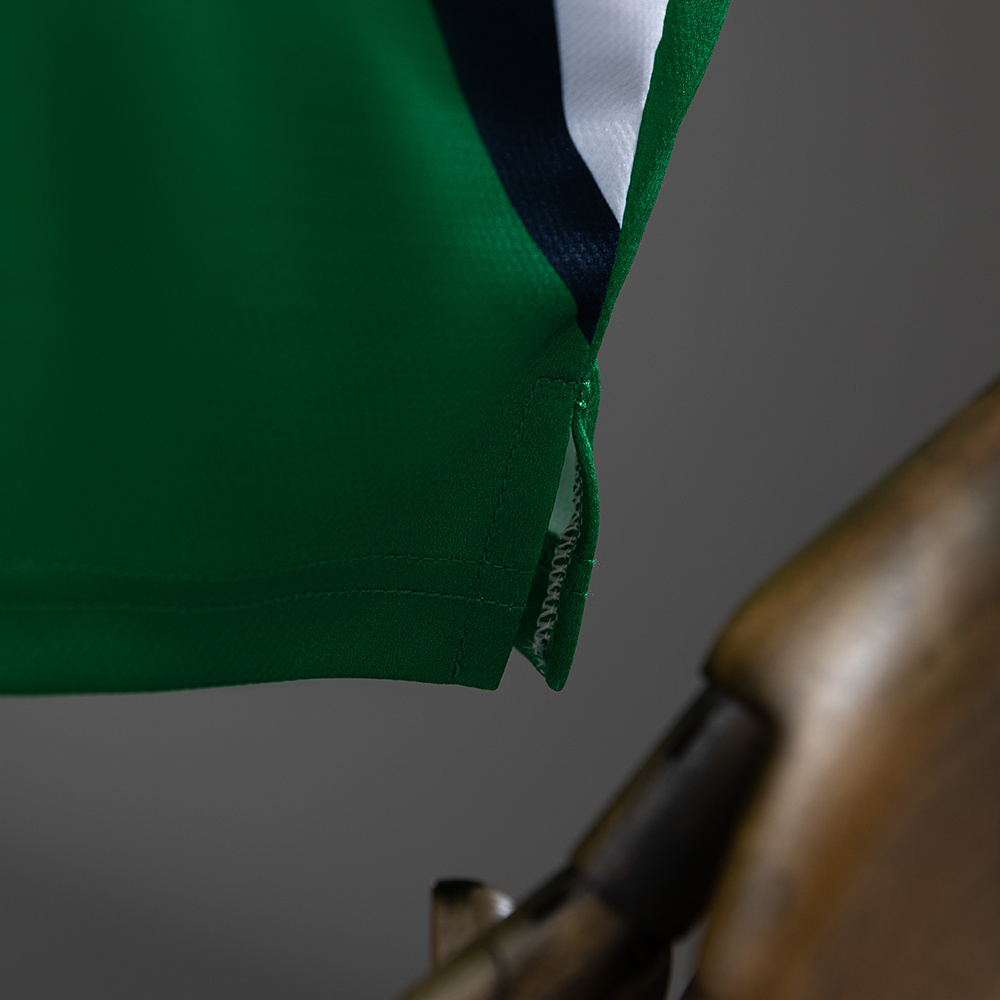 Liverpool 1999/00 Away Retro Jersey – Replica Football Shirt – S-XXL