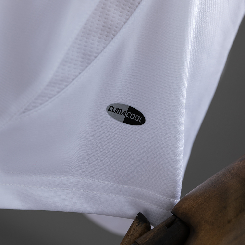 Liverpool 2006/08 Away Retro Jersey – Replica Football Shirt – S-XXL