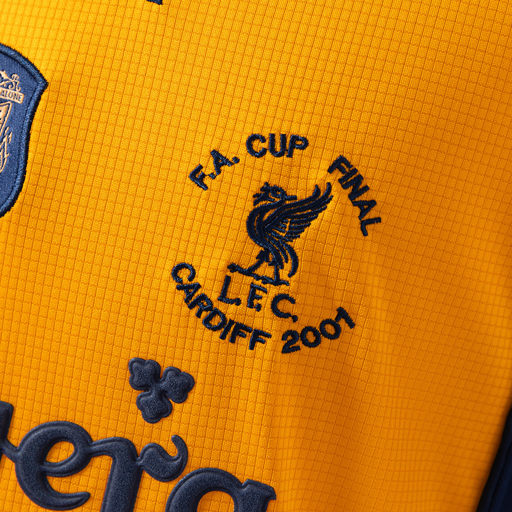 Liverpool 2000/01 Away Retro Jersey – Replica Football Shirt – S-XXL