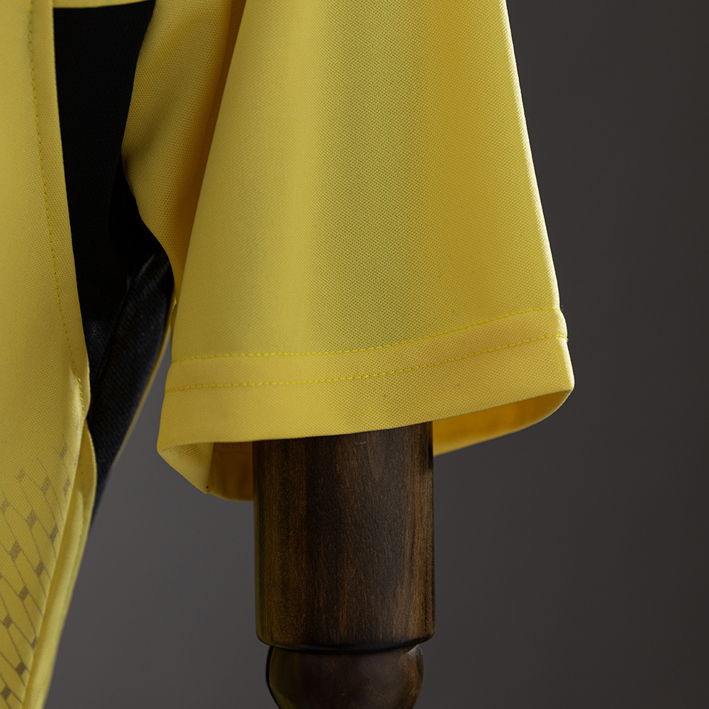 Liverpool 2004/05 Away Retro Jersey – Replica Football Shirt – S-XXL