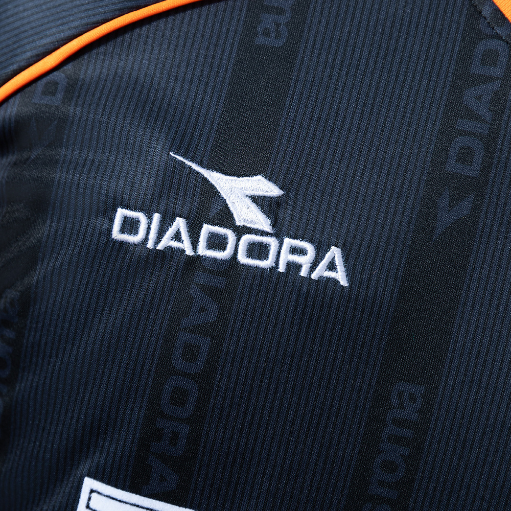 Roma 99/00 Third Long Sleeve Retro Jersey – Replica Football Soccer Shirt – S–4XL