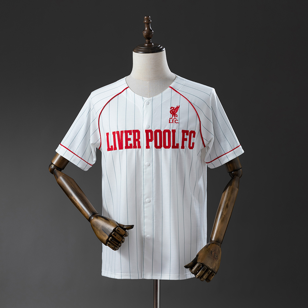 Liverpool 25/26 US Pack Full-Button Baseball Jersey White – Replica Football Lifestyle Shirt – S–XXL