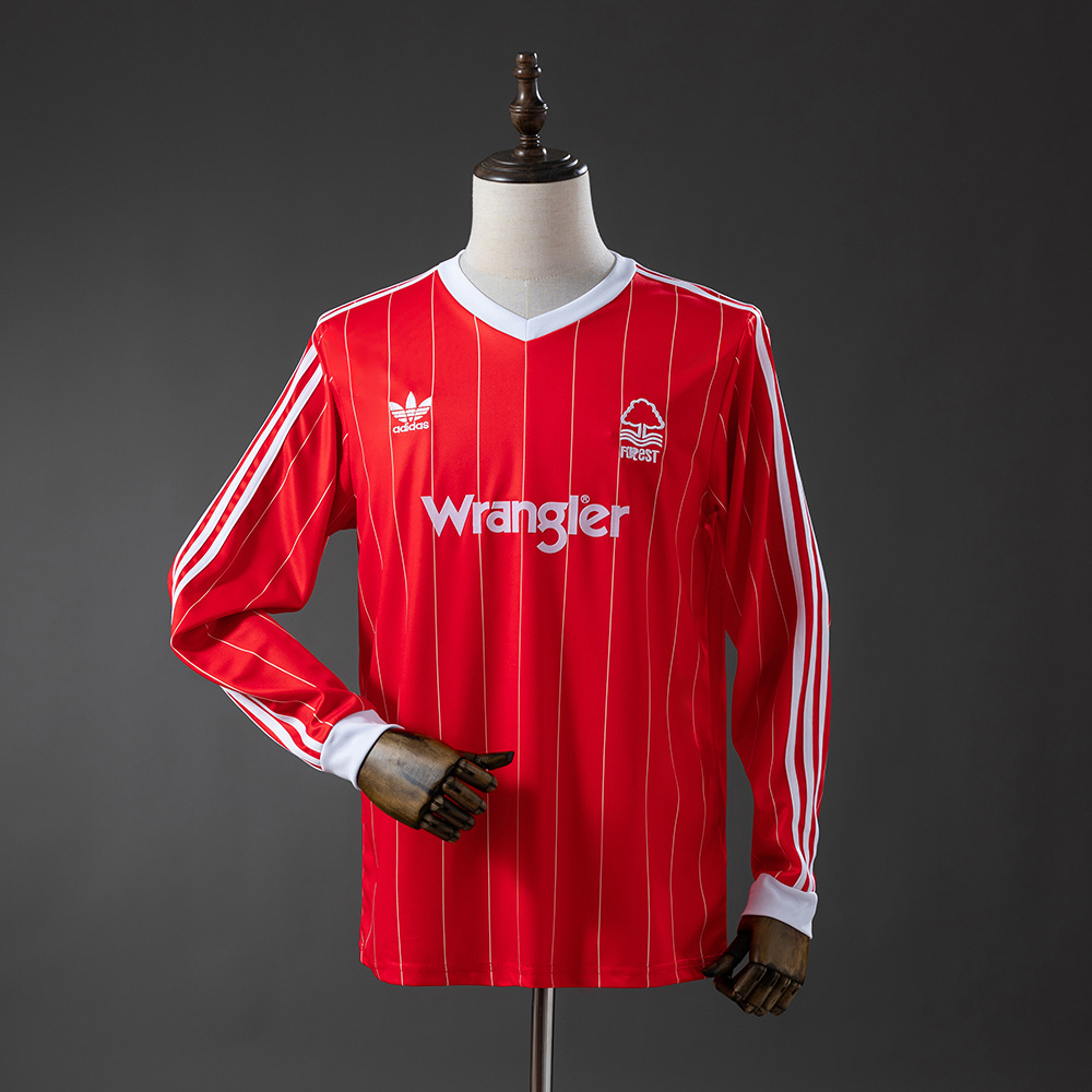 Nottingham Forest 82/84 Home Long-Sleeve Retro Jersey – Replica Football Soccer Shirt – S–XXL