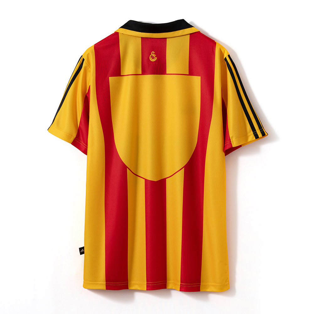 Retro Galatasaray S.K. 99/00 Home Jersey – Replica Football Soccer Shirt – S–2XL