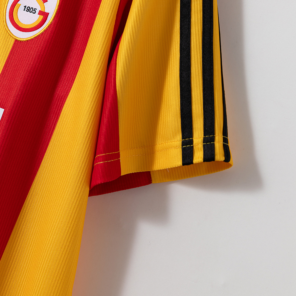 Retro Galatasaray S.K. 99/00 Home Jersey – Replica Football Soccer Shirt – S–2XL