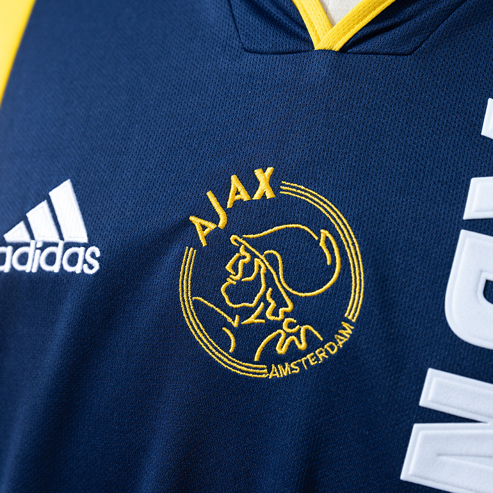 Ajax 2000/01 Away Retro Jersey – Classic Football Shirt – S–XXL