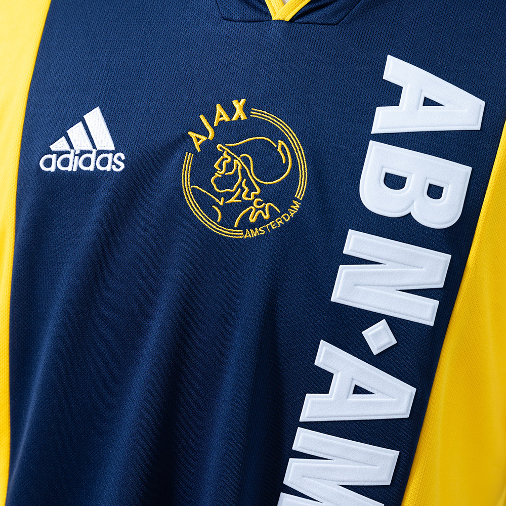 Ajax 2000/01 Away Retro Jersey – Classic Football Shirt – S–XXL
