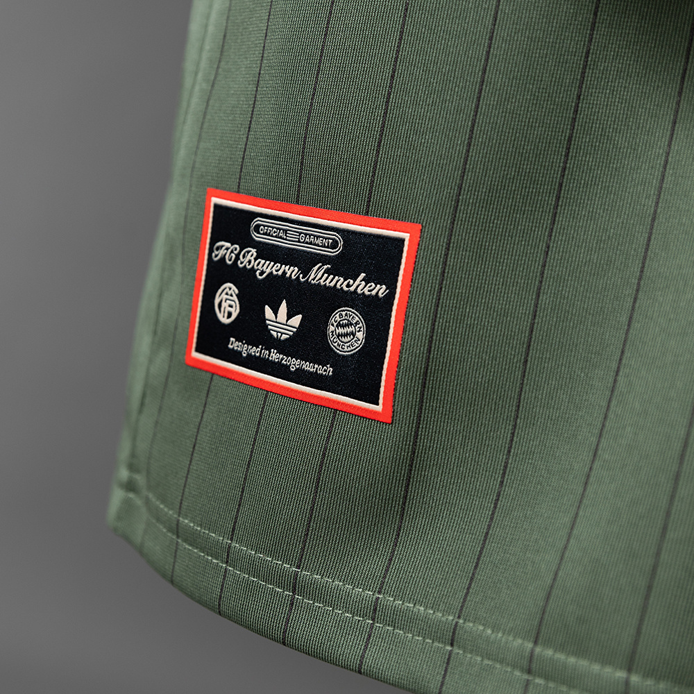 Bayern Munich 25/26 Retro Style Jersey – Replica Football Soccer Shirt – S–4XL