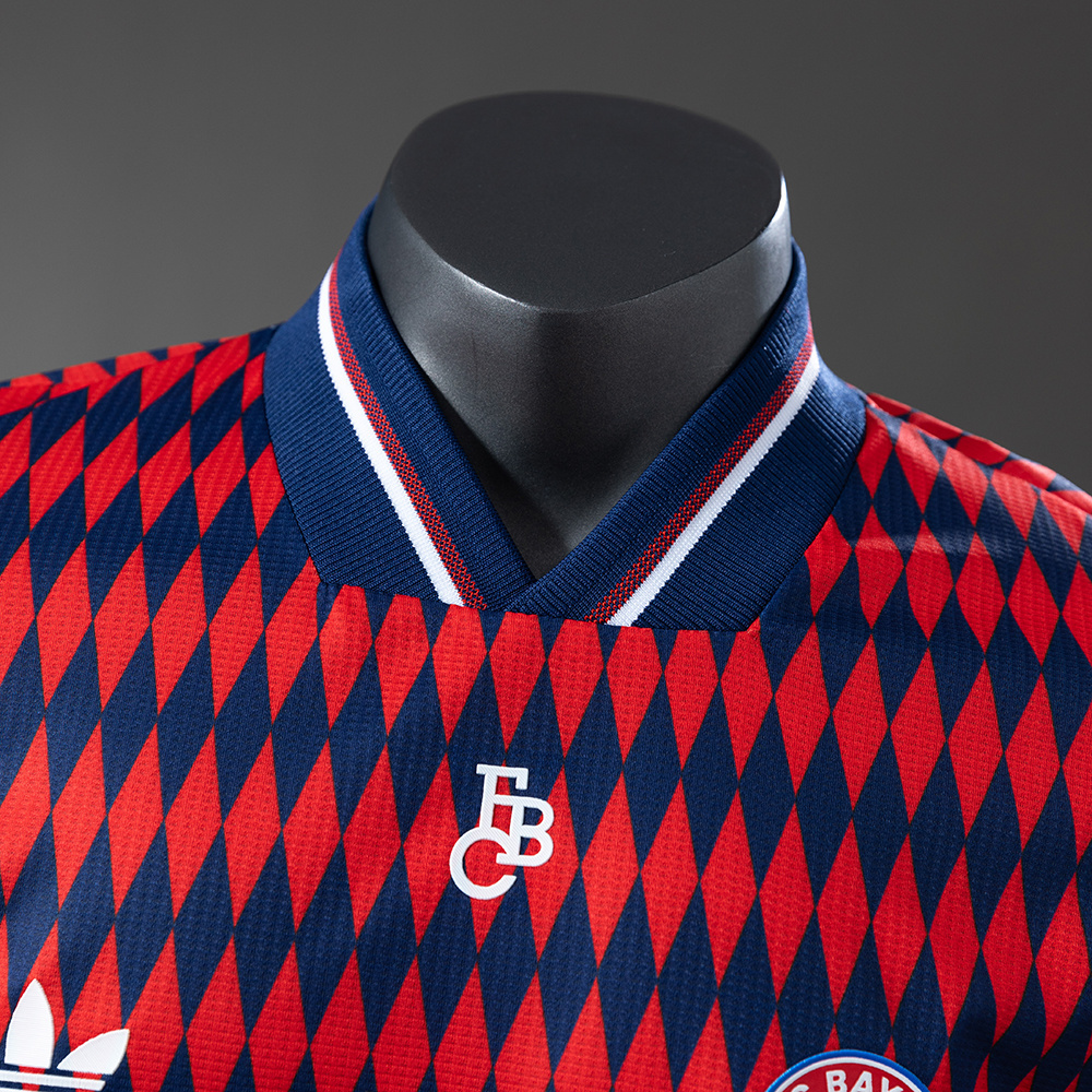 Bayern Munich 25/26 Player Version Jersey Red – Replica Football Soccer Shirt – S–XXL