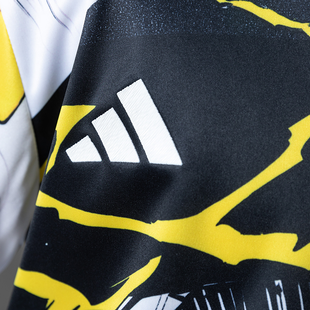 Real Madrid 25/26 Marvel Comics Kids Kit Jersey – Replica Football Soccer Set – Size 16–28