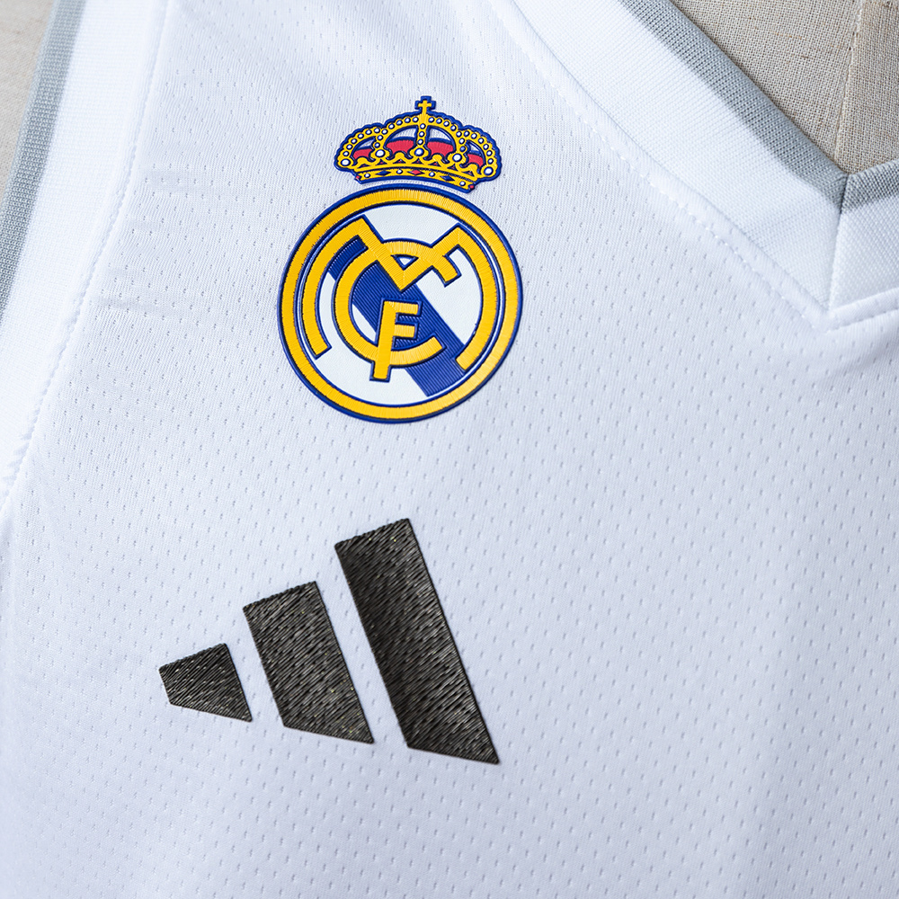 Real Madrid 25/26 Home Basketball Jersey – Replica Basketball Shirt – S–XXL