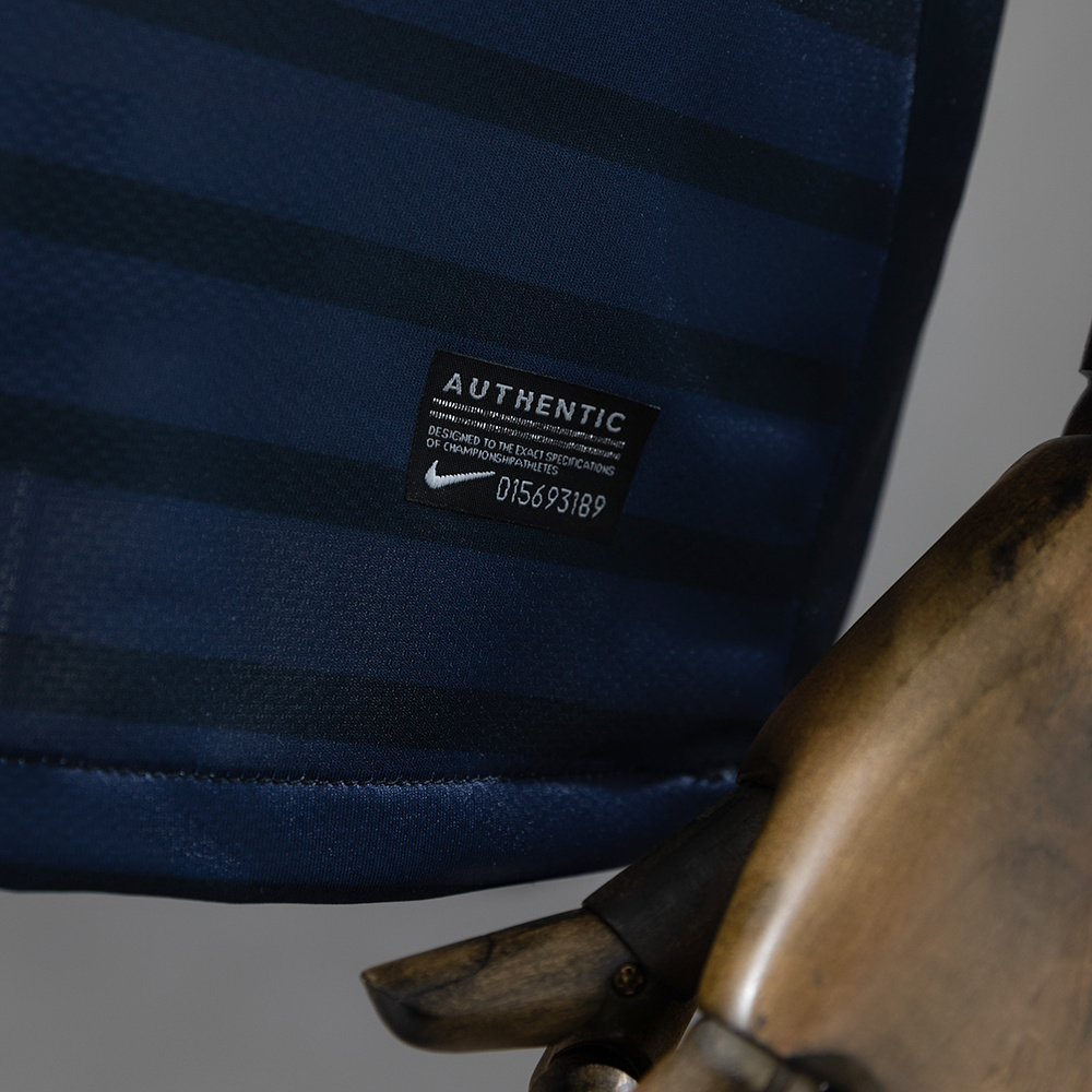 Atletico Madrid 2011/12 Away Retro Jersey – Replica Football Soccer Shirt – S–XXL