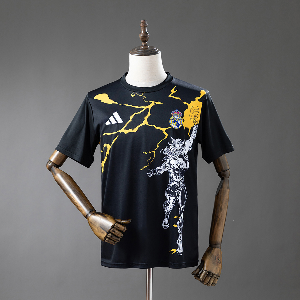 Real Madrid 25/26 Marvel Comics Jersey Black – Replica Football Soccer Shirt – S–XXL