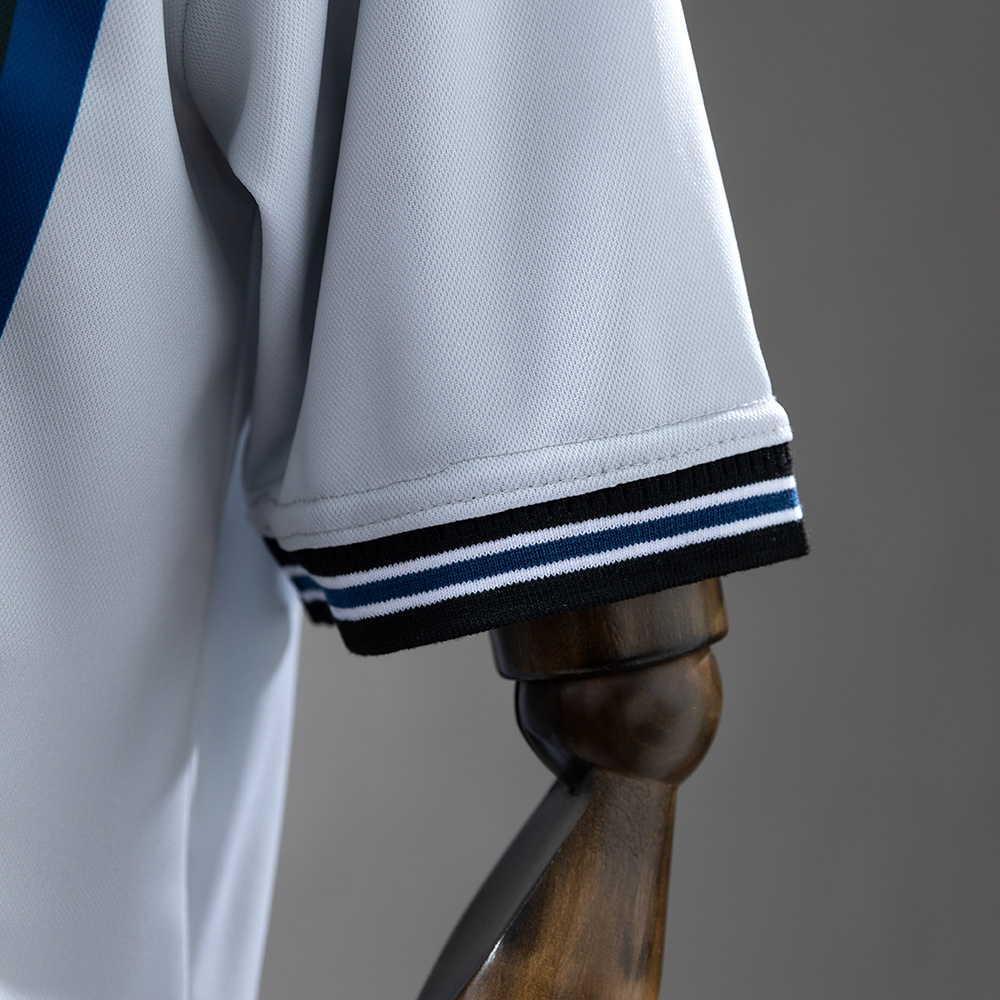 Real Sociedad 2000/02 Away Retro Jersey – Replica Football Soccer Shirt – S–XXL